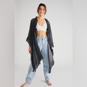 New without tag Free People Sun Bleached Fringe Kimono Black​​